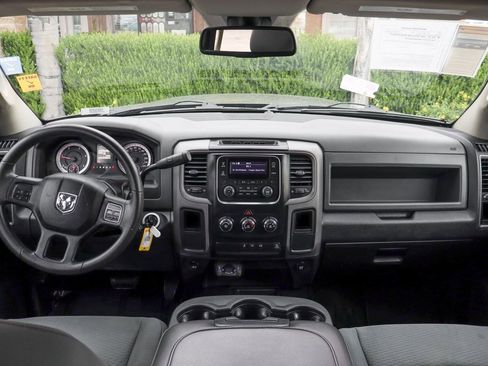 Used 2013 RAM 2500 Tradesman w/ Chrome Appearance Group image 22