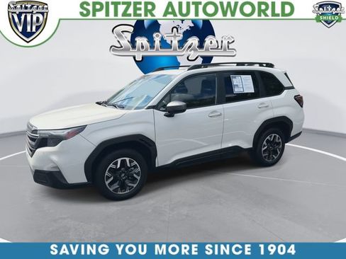Used 2025 Subaru Forester Premium AWD/4WD image 5
