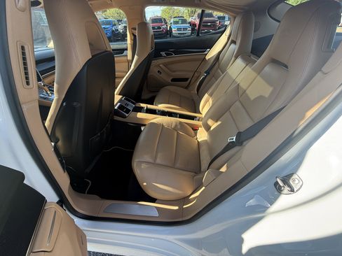 Used 2013 Porsche Panamera image 12