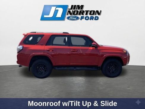 Used 2023 Toyota 4Runner SR5 Premium w/ Moonroof Package AWD/4WD image 11