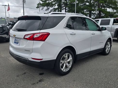 Certified 2021 Chevrolet Equinox Premier w/ LPO, Cargo Package FWD image 5