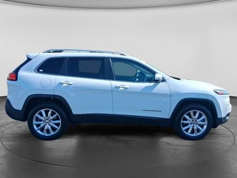 Used 2016 Jeep Cherokee Limited AWD/4WD image 7