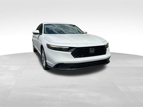 Used 2023 Honda Accord LX image 7