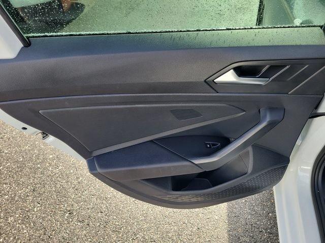 Certified 2024 Volkswagen Jetta SEL FWD image 9