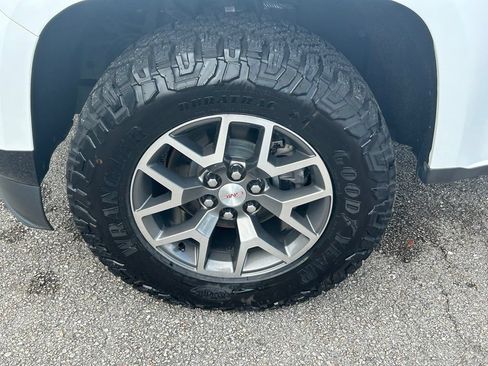 Used 2021 GMC Canyon AT4 w/ Driver Alert Package AWD/4WD image 19