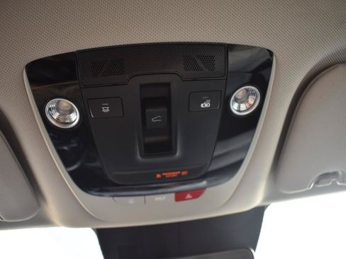 Used 2023 Kia Sorento SX AWD/4WD image 45