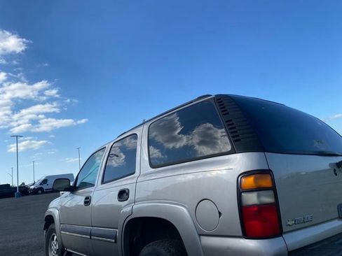 Used 2004 Chevrolet Tahoe LS w/ Preferred Equipment Group RWD image 5
