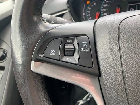 Used 2021 Chevrolet Trax LT w/ Driver Confidence Package image 19