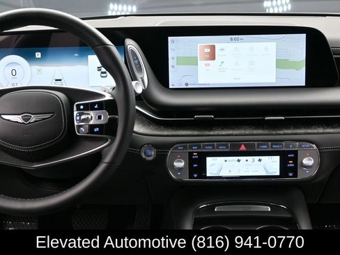 Used 2024 Genesis G90 3.5T AWD/4WD image 14