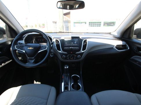 Used 2018 Chevrolet Equinox LS AWD/4WD image 13