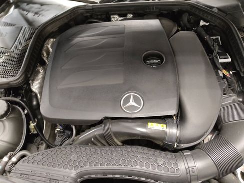 Used 2019 Mercedes-Benz C 300 Sedan image 30
