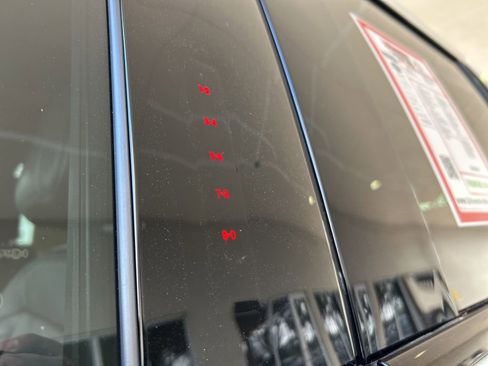 Used 2025 Lincoln Navigator Reserve w/ Jet Appearance Package image 19