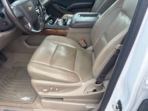 Used 2020 Chevrolet Tahoe Premier AWD/4WD image 10