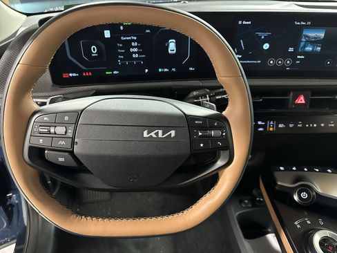 New 2025 Kia EV6 Wind image 22