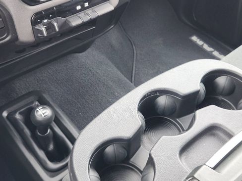 Used 2024 RAM 3500 Tradesman w/ Chrome Appearance Group image 20