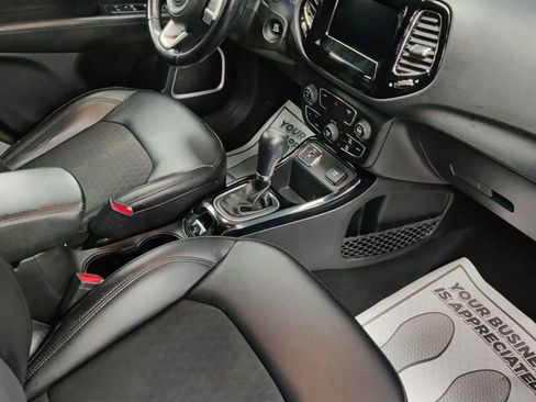 Used 2020 Jeep Compass Latitude image 13