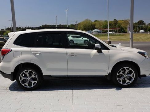 Used 2018 Subaru Forester 2.5i Touring w/ Popular Package #2 AWD/4WD image 6