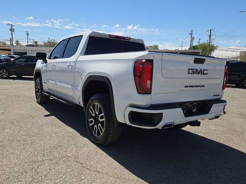 Used 2025 GMC Sierra 1500 AT4 w/ Technology Package AWD/4WD image 2