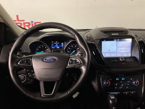 Used 2017 Ford Escape SE w/ Equipment Group 201A image 17