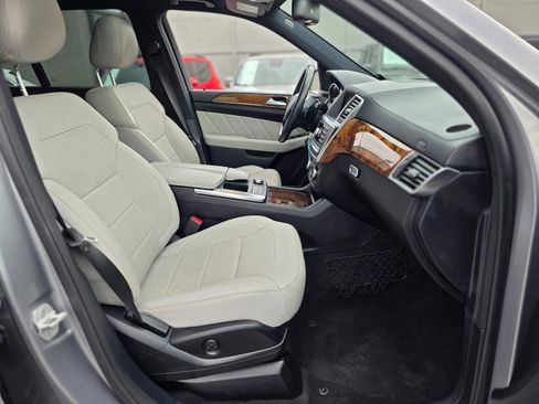 Used 2016 Mercedes-Benz GL 450 4MATIC image 10