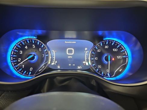 New 2026 Chrysler Voyager LX image 19