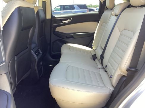 Used 2024 Ford Edge SEL AWD/4WD image 14