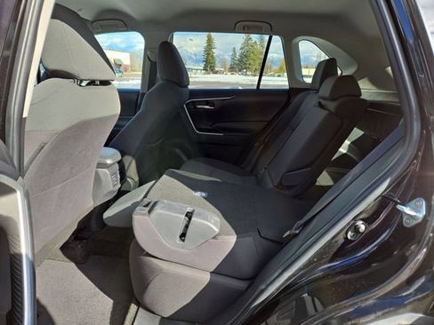 Used 2023 Toyota RAV4 XLE AWD/4WD image 35