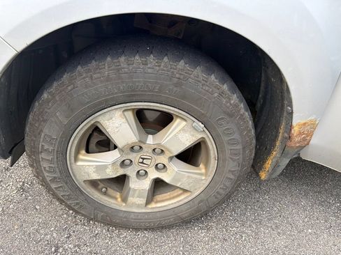 Used 2011 Honda Pilot EX image 2