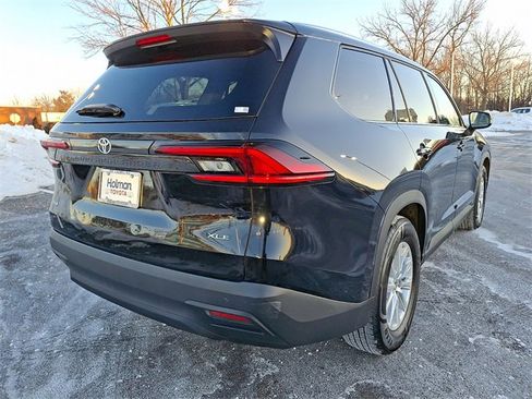 Certified 2025 Toyota Grand Highlander XLE image 7