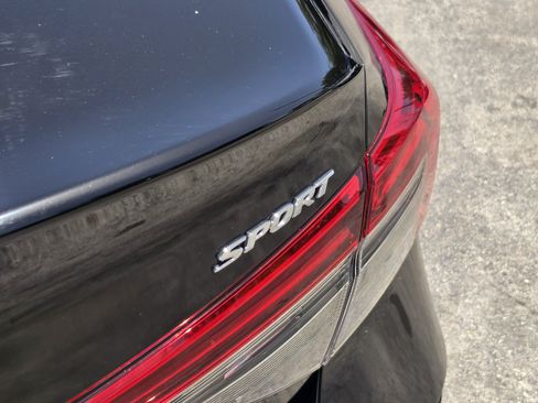 Used 2024 Honda Civic Sport image 8