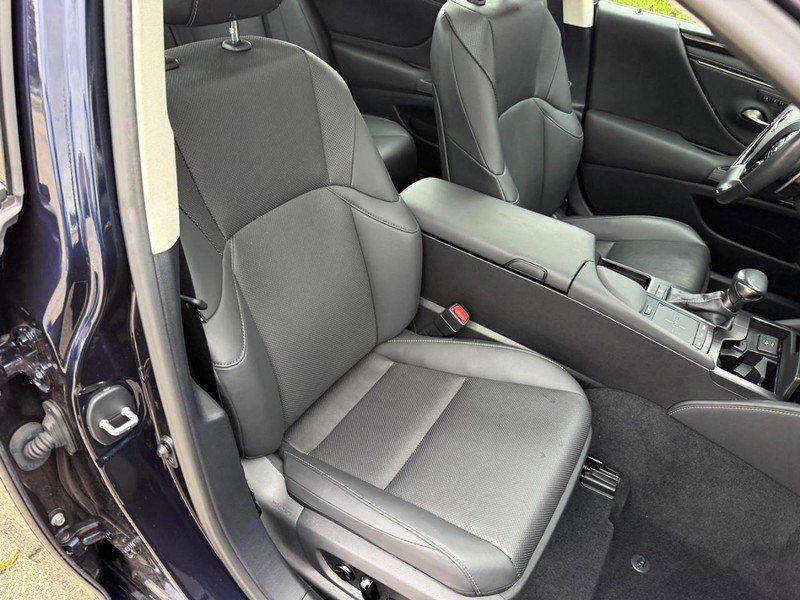 Used 2021 Lexus ES 350 w/ Premium Package FWD image 11