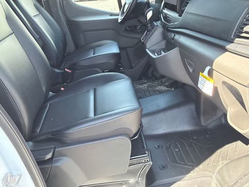 New 2026 Ford Transit 250 148 Medium Roof w/ Load Area Protection Package image 12