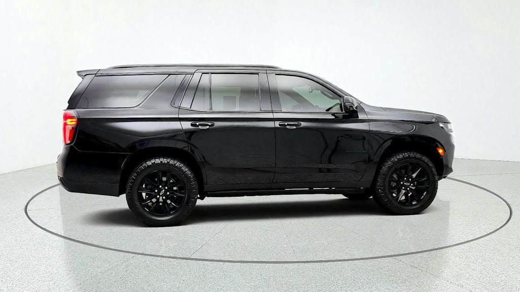 Used 2022 Chevrolet Tahoe Z71 w/ Z71 Off-Road Package AWD/4WD image 4