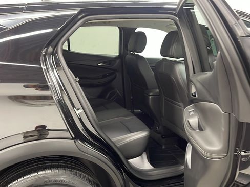 Used 2024 Buick Encore GX Preferred w/ Advanced Technology Package FWD image 19