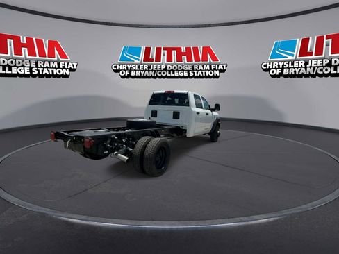 New 2026 RAM 5500 Tradesman AWD/4WD image 9
