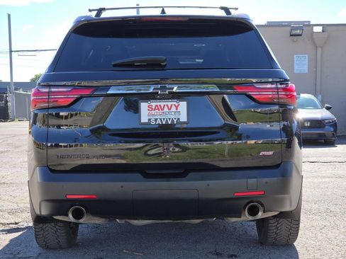 Used 2022 Chevrolet Traverse RS w/ LPO, Floor Liner Package AWD/4WD image 18