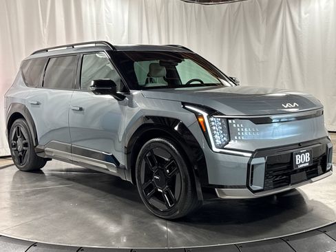 Certified 2024 Kia EV9 GT-Line AWD/4WD image 7