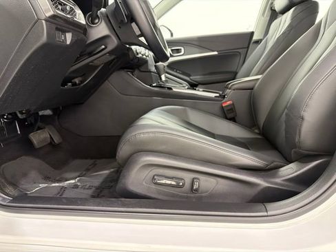 Certified 2025 Acura Integra FWD image 13