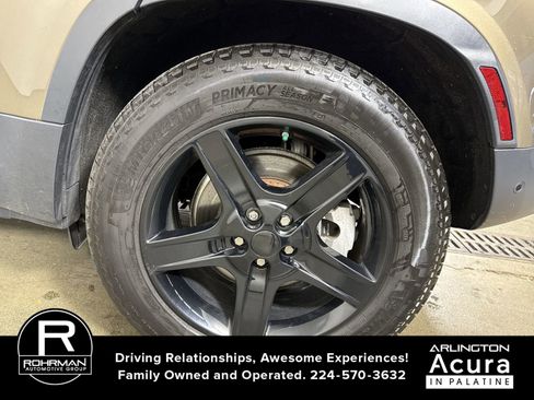 Used 2021 Land Rover Defender 110 SE image 5