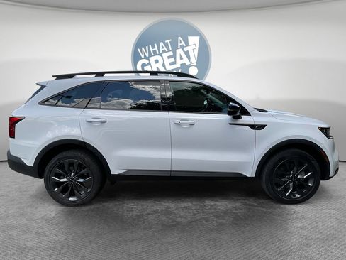 Used 2023 Kia Sorento X-Line EX AWD/4WD image 2