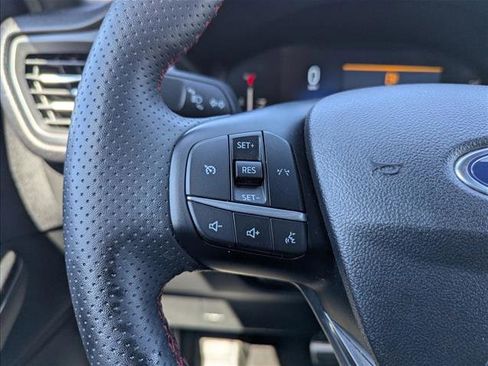 Used 2023 Ford Escape ST-Line AWD/4WD image 13