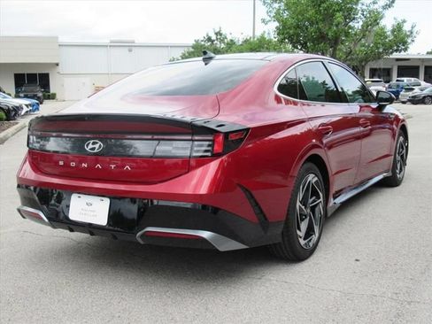 Used 2024 Hyundai Sonata SEL w/ Convenience Package FWD image 6
