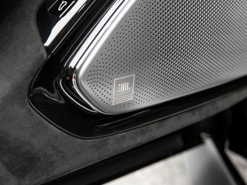 Used 2025 Ferrari Roma Spider RWD image 44