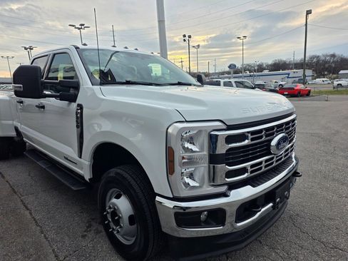 Used 2025 Ford F350 XLT image 8