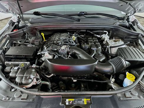 Used 2025 Dodge Durango GT AWD/4WD image 33