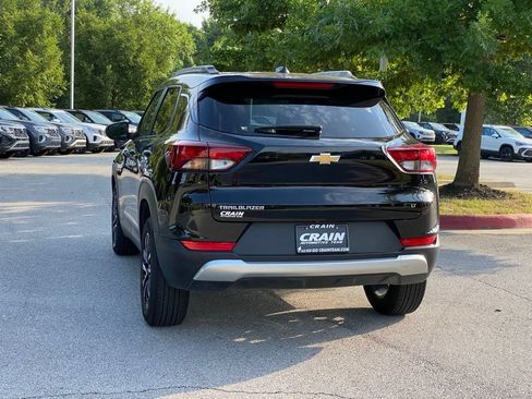 Used 2025 Chevrolet TrailBlazer LT FWD image 4