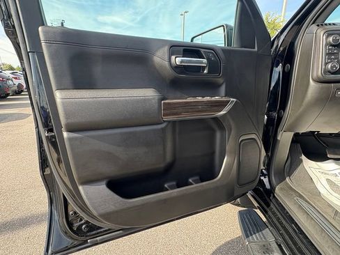 Used 2020 Chevrolet Silverado 1500 LT w/ All-Star Edition AWD/4WD image 10