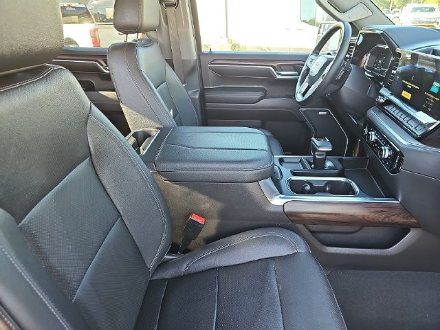 Used 2023 GMC Sierra 1500 SLT w/ SLT Premium Package AWD/4WD image 10