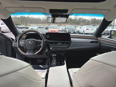 Used 2023 Lexus ES 350 w/ Accessory Package (Z1) image 12