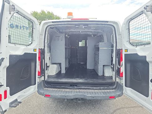Used 2016 Ford Transit 250 130 Low Roof RWD image 10